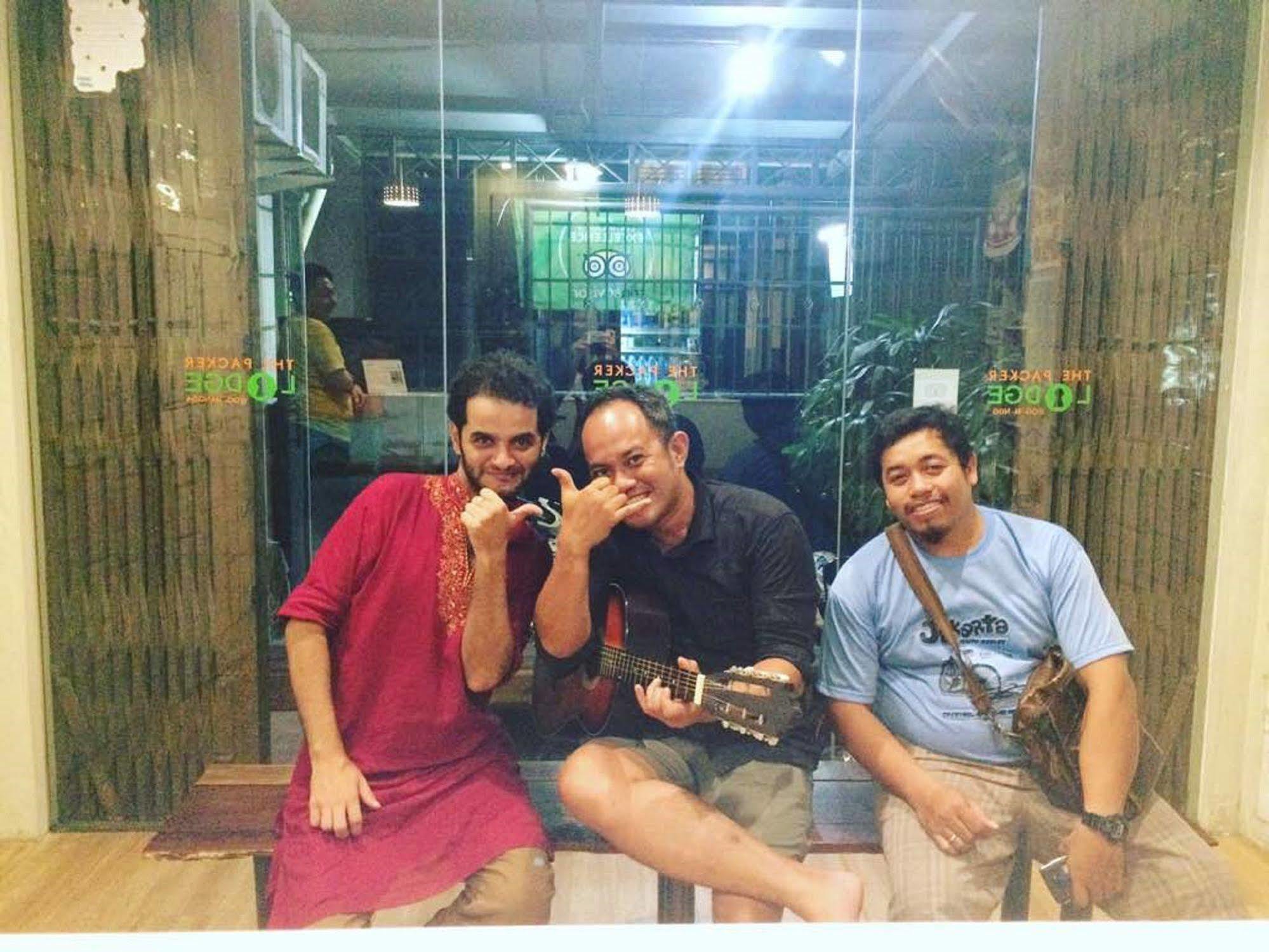 Spot On 91821 The Packer Lodge Jakarta Exterior foto